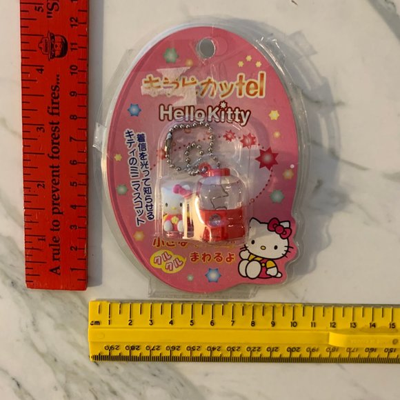 Hello Kitty Accessories - Vintage 1998 Hello Kitty Light up keychain